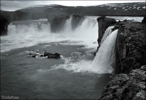 Island01Godafoss